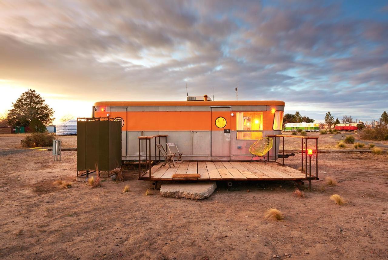 El Cosmico Villa Marfa Bagian luar foto