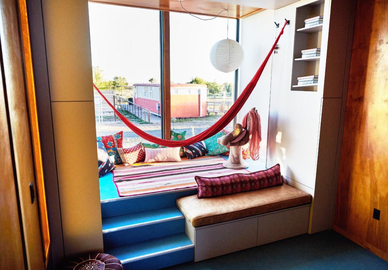 El Cosmico Villa Marfa Bagian luar foto