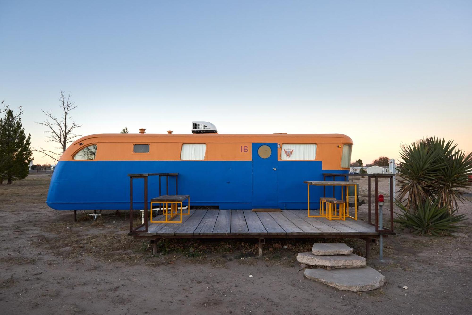 El Cosmico Villa Marfa Bagian luar foto